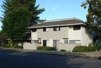 23411 Packer Pl in Lake Forest, CA - Foto de edificio - Building Photo