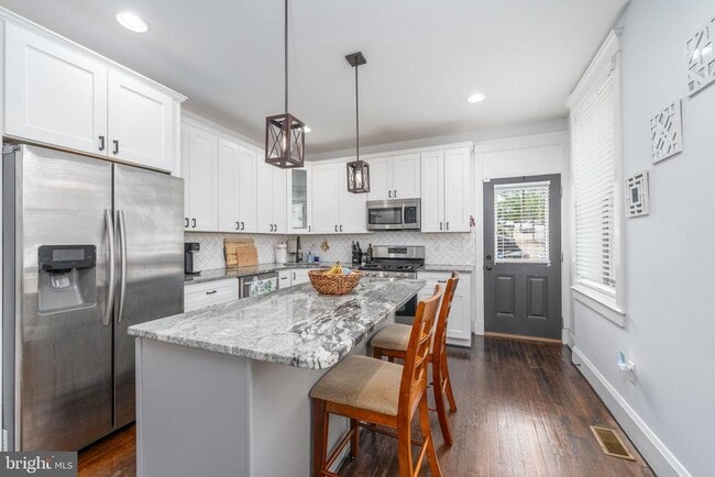 property at 600 S Eaton St