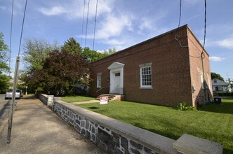 260 Henderson St, Unit 2 in Carlisle, PA - Foto de edificio - Building Photo