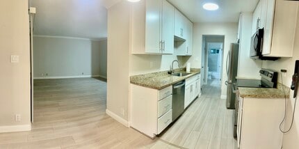 8985 Alcosta Blvd, Unit 165 in San Ramon, CA - Building Photo - Building Photo