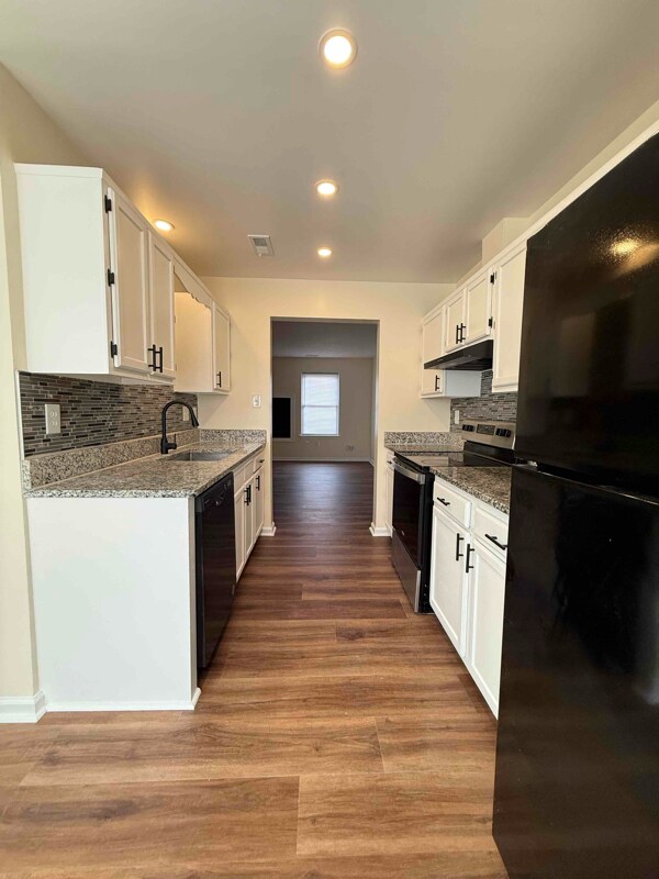125 Thalia Trace Dr in Virginia Beach, VA - Foto de edificio - Building Photo