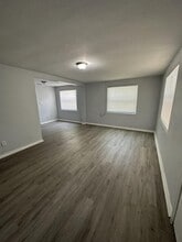 9050 7th Ave in Jacksonville, FL - Building Photo - Building Photo