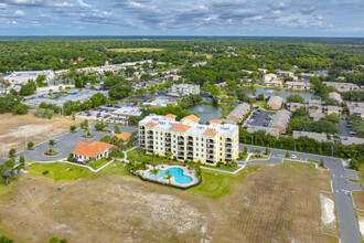 Ormond Renaissance Condominiums in Ormond Beach, FL - Foto de edificio - Building Photo