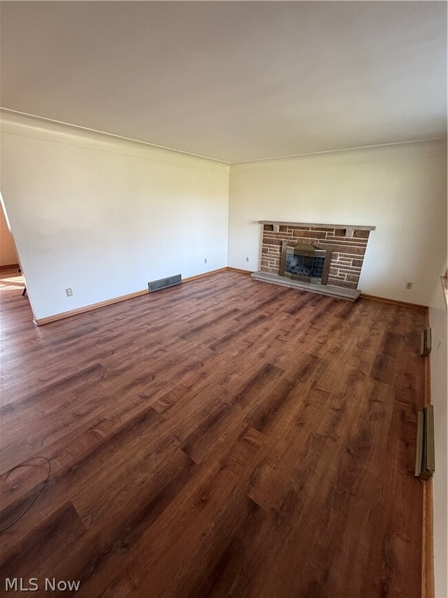 8615 Chesterton Dr in Youngstown, OH - Building Photo - Building Photo