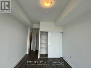 95-395 Oneida Crescent in Richmond Hill, ON - Building Photo - Building Photo