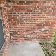 404 S Clay St in Ennis, TX - Building Photo - Building Photo