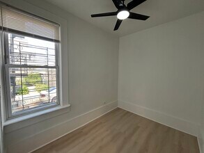 2301 N Leavitt St in Chicago, IL - Building Photo - Building Photo