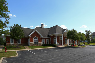 Peine Lakes in Wentzville, MO - Foto de edificio - Building Photo