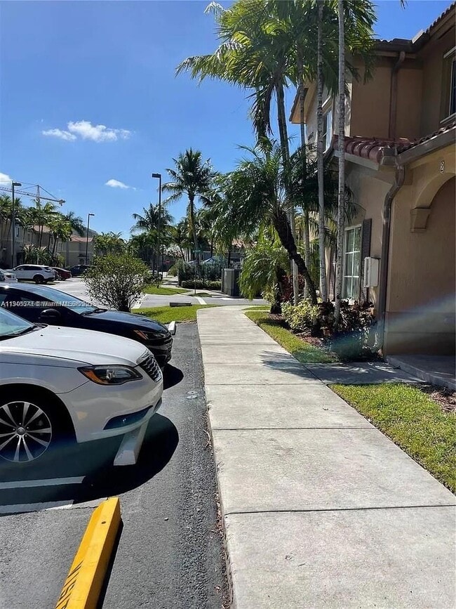 8362 NW 107 Ct in Doral, FL - Building Photo - Building Photo