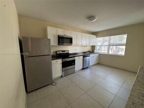 1711 Fillmore St in Hollywood, FL - Building Photo - Building Photo