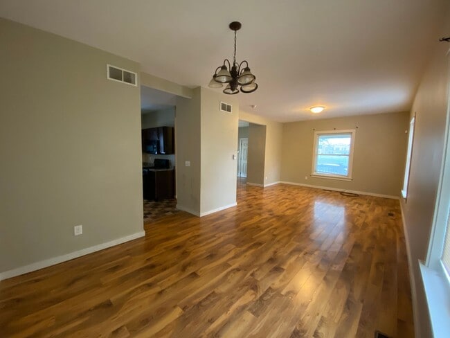 property at 923 Russell St