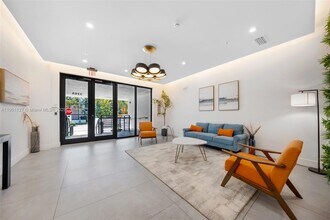 3265 Bird Ave in Miami, FL - Building Photo - Building Photo