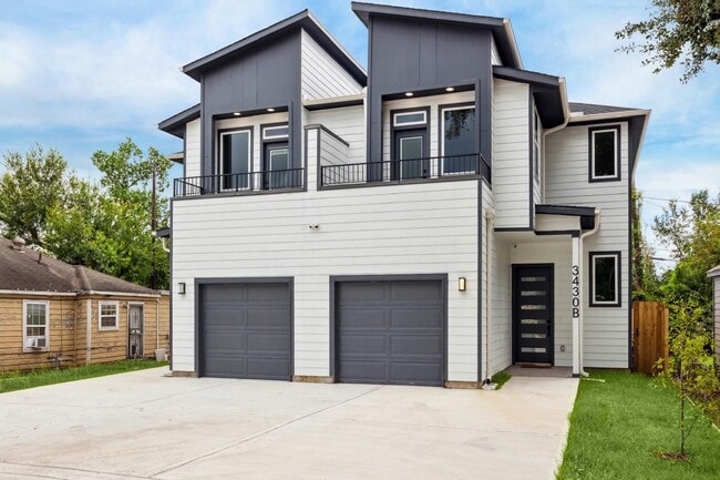 property at 3430 Mt Pleasant St