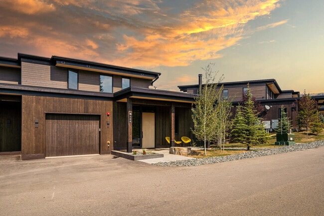 12 A Treeline Springs Rd in Big Sky, MT - Building Photo - Building Photo