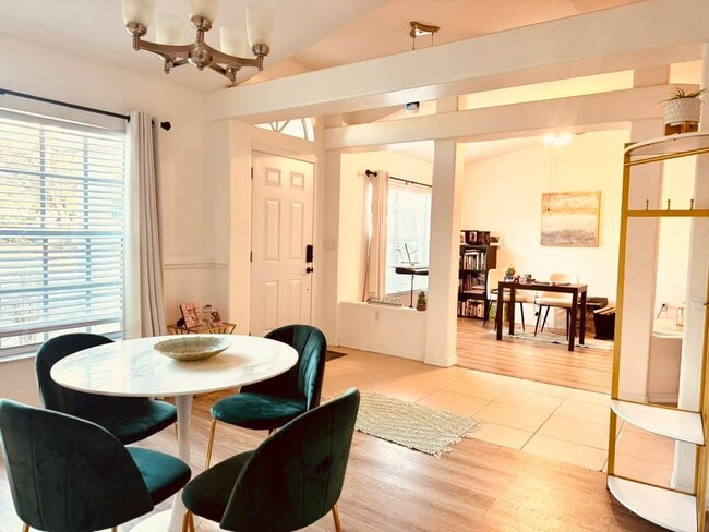 18561 Olive Rd in Ft. Myers, FL - Foto de edificio - Building Photo