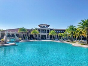 8055 NW 104th Ave in Doral, FL - Building Photo - Building Photo