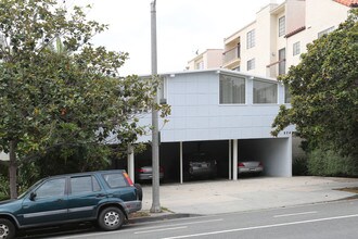 824 6th St in Santa Monica, CA - Foto de edificio - Building Photo