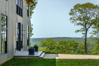 36 Yuza Mini Ln in Kent, CT - Building Photo - Building Photo