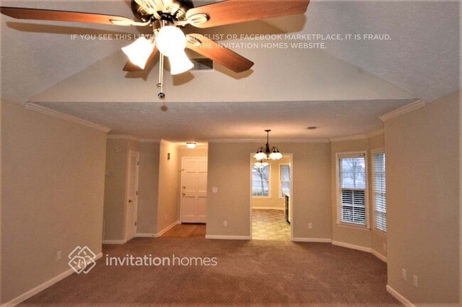 450 Leigh Kay Dr in Lawrenceville, GA - Foto de edificio - Building Photo