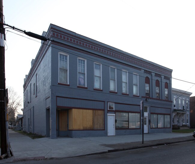 1515 N Erie St