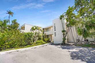 100 SE 21 St in Fort Lauderdale, FL - Building Photo - Building Photo