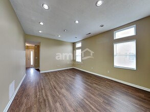 6687 Scarborough Ct in Morrow, OH - Foto de edificio - Building Photo