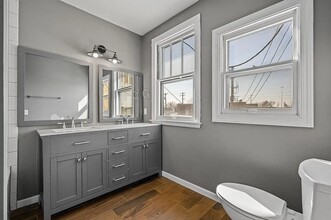 2906 NE Tyler St in Minneapolis, MN - Building Photo - Building Photo