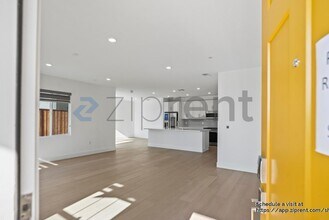 53 W San Francisco Dr in Mountain House, CA - Foto de edificio - Building Photo