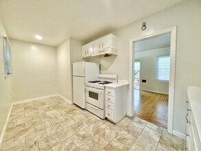 2615 E St in Sacramento, CA - Building Photo - Building Photo