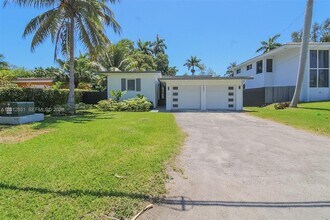 360 NE 116th St in Miami, FL - Building Photo - Building Photo