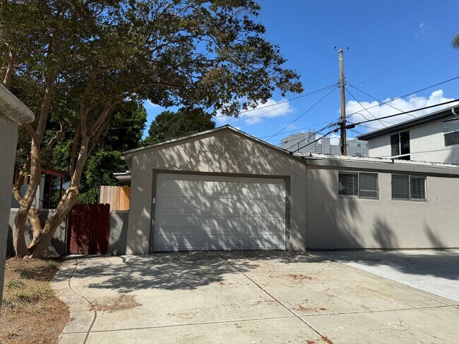 12003 Hartsook St-Unit -ADU in Los Angeles, CA - Building Photo - Building Photo