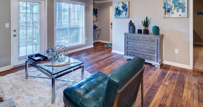 Huntington Chase Apartments