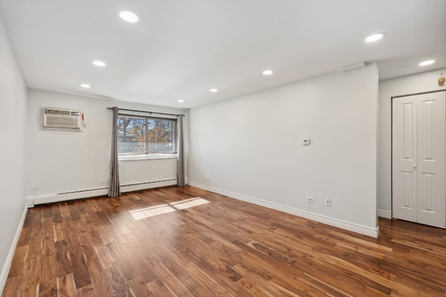 65 N Clarkson St in Denver, CO - Building Photo - Building Photo