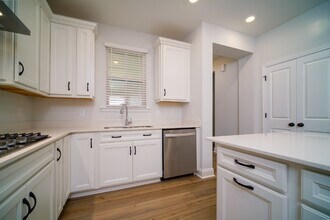 1950 Sparkling Strm Dr in Belmont, NC - Building Photo - Building Photo