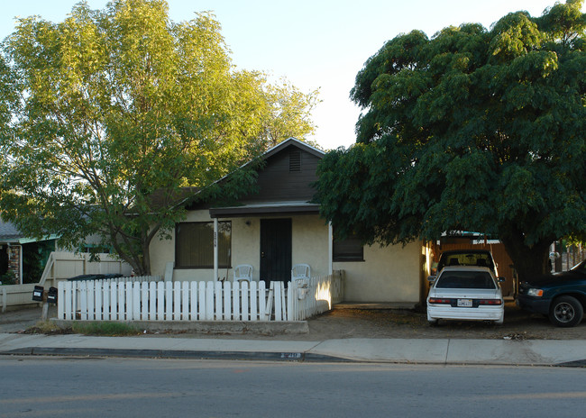 1218-1220 D St in Corona, CA - Building Photo - Building Photo