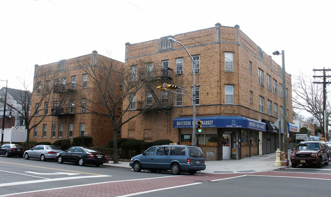 643-649 Elizabeth Ave in Newark, NJ - Building Photo - Building Photo