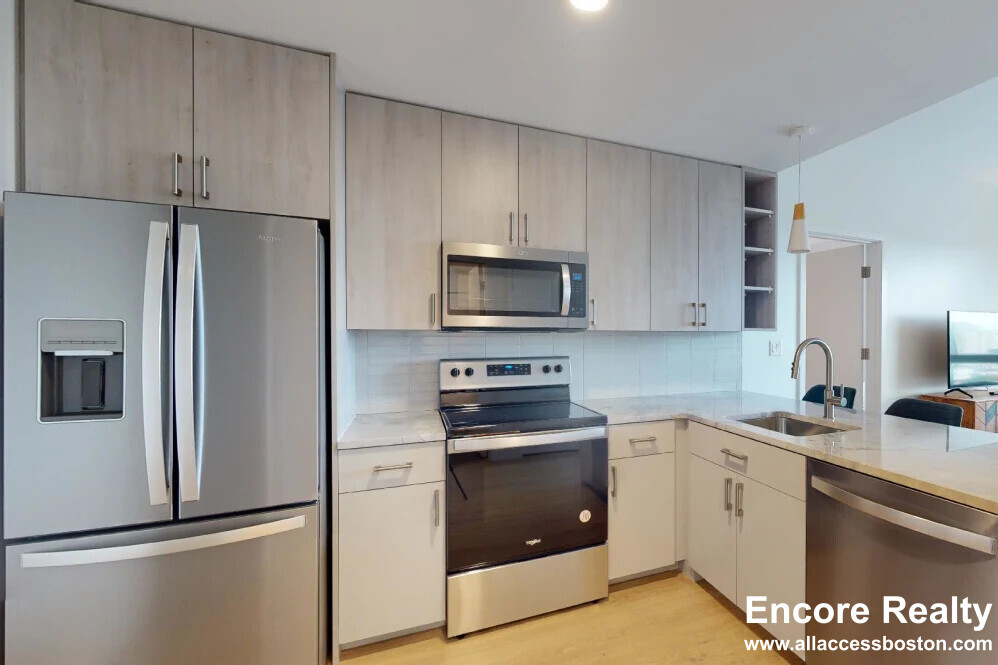 55 Brighton Ave, Unit #209 in Boston, MA - Building Photo