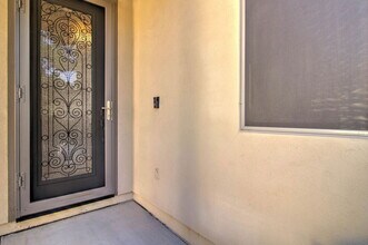 1833 W Periwinkle Way in Chandler, AZ - Building Photo - Building Photo