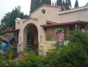 1230 N Beachwood Dr in Los Angeles, CA - Building Photo - Building Photo