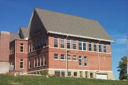 New Glarus School House Apartments in New Glarus, WI - Foto de edificio - Building Photo