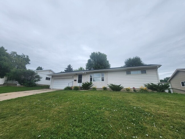 property at 808 S Jessica Ave