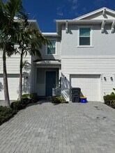 4641 Meyerson Pl in Greenacres, FL - Building Photo - Building Photo