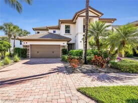 8060 Players Cove Dr in Naples, FL - Building Photo