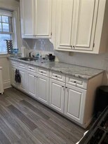 Lynwood Place in New Haven, CT - Building Photo