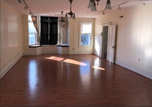 3 Elm St in Framingham, MA - Building Photo - Building Photo