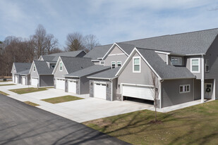 Eden Forest Townhomes in Kentwood, MI - Building Photo
