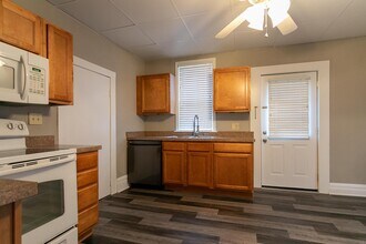 1512 Indianola Ave in Columbus, OH - Building Photo - Building Photo