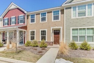 6923 Crosby Ct, Unit A in Excelsior, MN - Building Photo