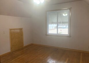 6013 Lausche Ave in Cleveland, OH - Building Photo - Building Photo