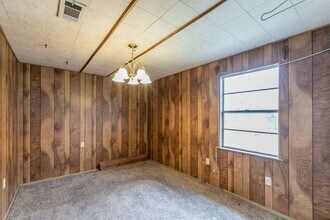 204 Temple St in Eddy, TX - Building Photo - Building Photo